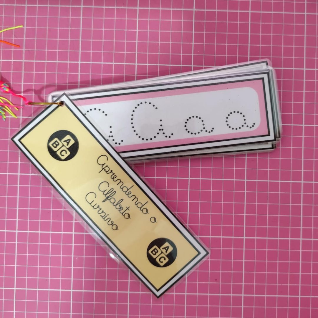 Chaveiro Aprendendo o Alfabeto Cursivo